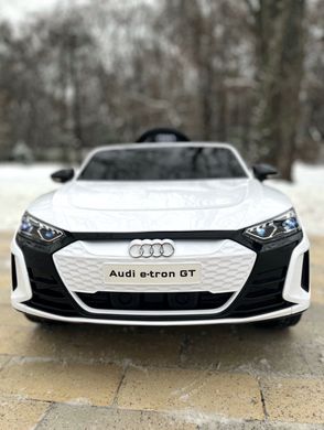 Дитячий електромобіль Audi RS e-tron GT 4х4 (повний привод) білий