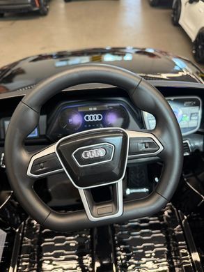 Дитячий електромобіль Audi RS e-tron GT чорний