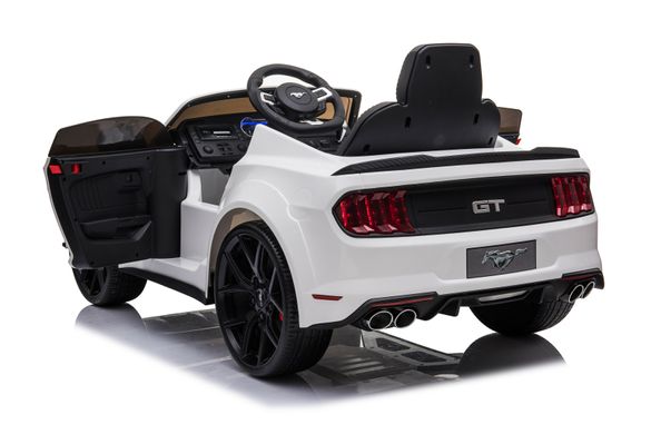 Ford Mustang GT 24V Drift Edition білий