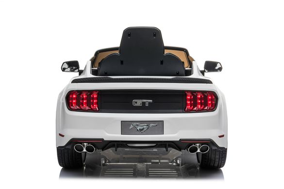 Ford Mustang GT 24V Drift Edition белый