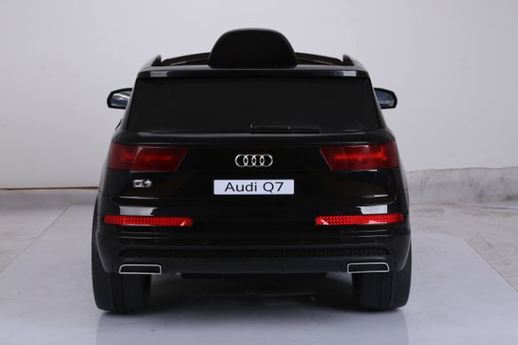 Audi Q7 premium edition (black)