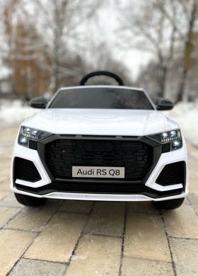 Дитячий електромобіль Audi RS Q8 білий