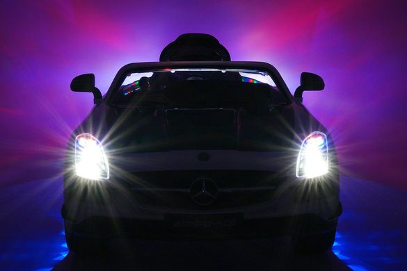Mercedes-Benz SLS AMG с видео-планшетом белый
