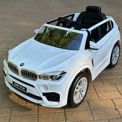Дитячий позашляховик BMW X5 М білий
