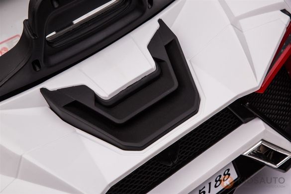 Lykan Hypersport полный привод 4WD белый