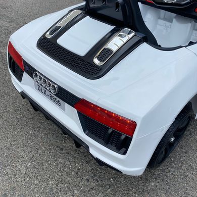 Audi R8 Spyder Style білий