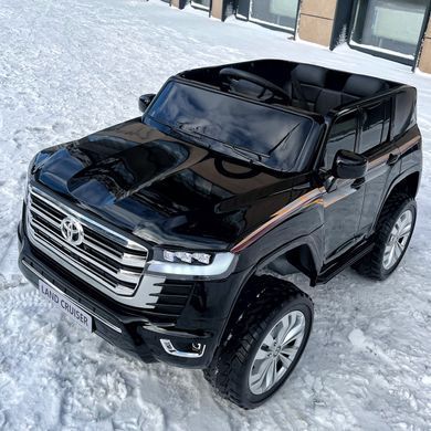 Джип Toyota Land Cruiser 300 4WD чорний Джип Toyota Land Cruiser 300 4WD чорний