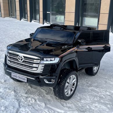 Джип Toyota Land Cruiser 300 4WD чорний Джип Toyota Land Cruiser 300 4WD чорний