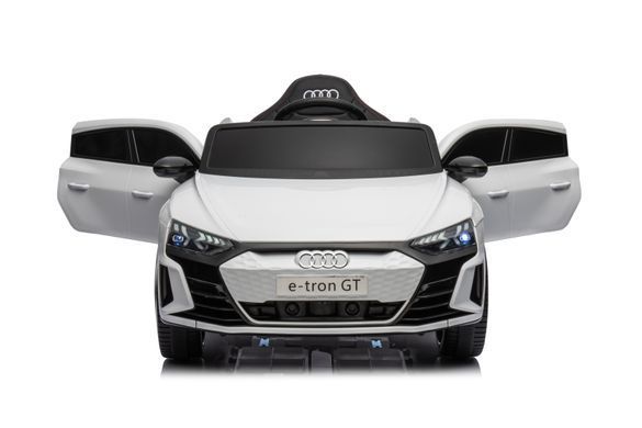 Дитячий електромобіль Audi RS e-tron GT білий