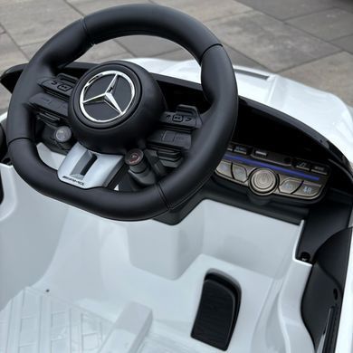 Дитячий електромобіль Mercedes-AMG CLE 63 білий