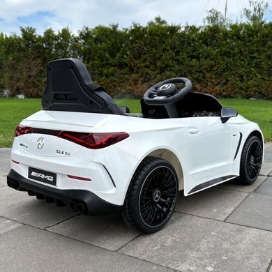 Дитячий електромобіль Mercedes-AMG CLE 63 білий