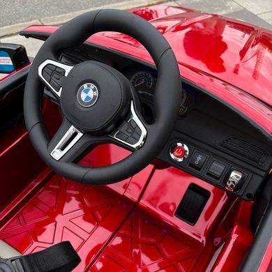 Дитячий електромобіль BMW M5 червоний лак