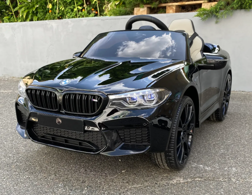 Дитячий електромобіль BMW M5 чорний лак