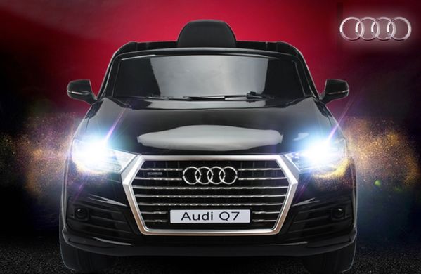 Audi Q7 premium edition (black)