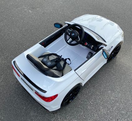Дитячий електро автомобіль BMW M5 білий