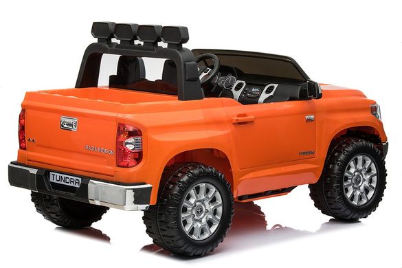 Двухместная Toyota Tundra XL-size orange